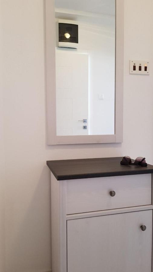 Apartment Mirjana Водице Екстериор снимка